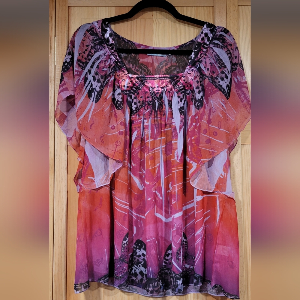 🎃Unity Worldwear Pink Butterfly Flowy Top Size XL